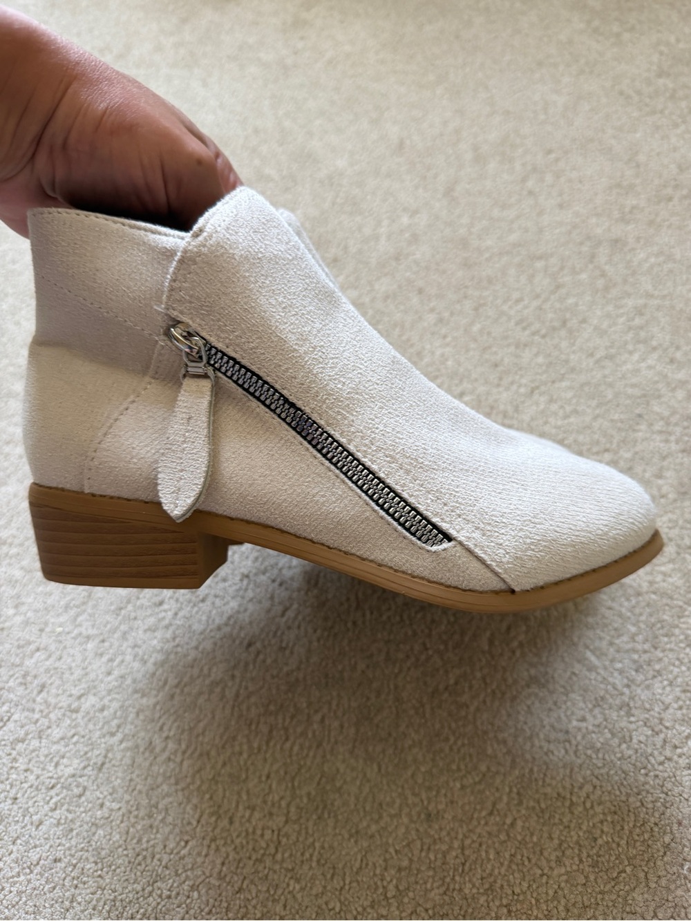 Women’s Beige FauxSuede Look Ankle Boots Size 38 Side Zip Low Heel Booties - Picture 7 of 7